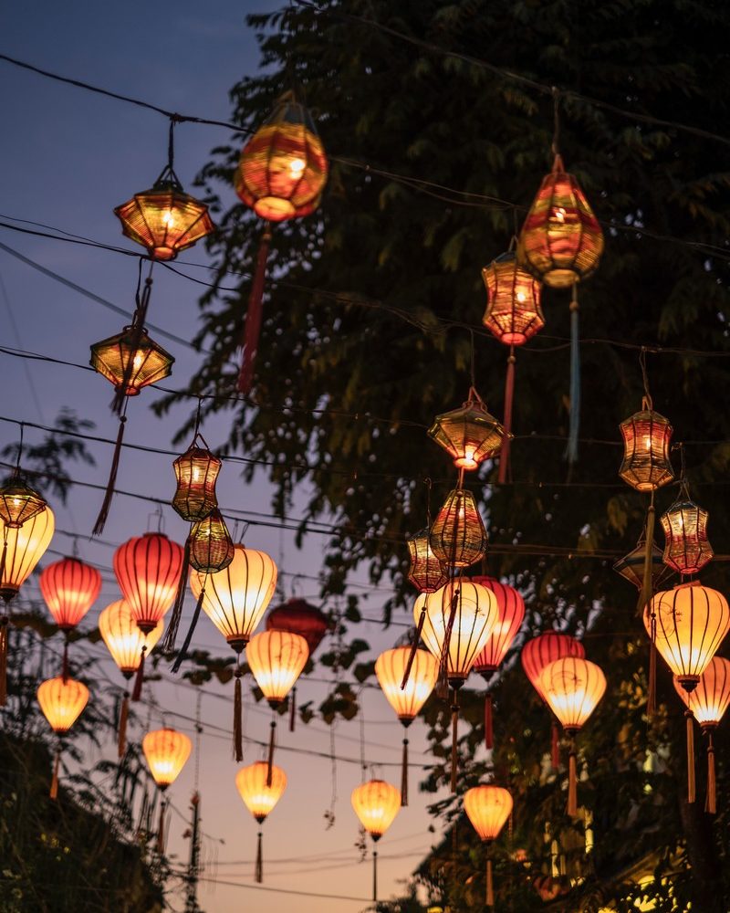 lanternes éclairées au vietnam